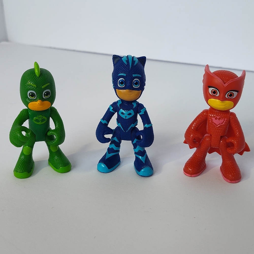 PJ Masks Frog Box Vinyl Figurine Lot- Green Gekko, Carboy, & Owlette